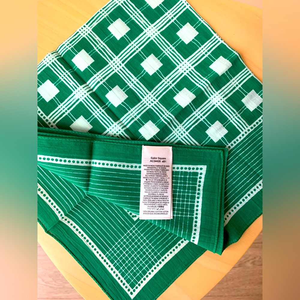 NWT SEASALT CORNWALL Lapel Pin and 100% Organic Cotton Scarf Set - Picture 6 of 9